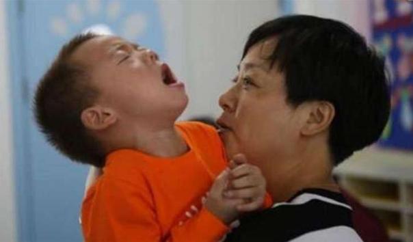 12岁男孩只有136cm,父母着急不已,半年后孩子却长到了152cm!