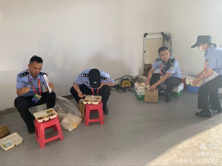 护航十四运交警,护航十四运警察