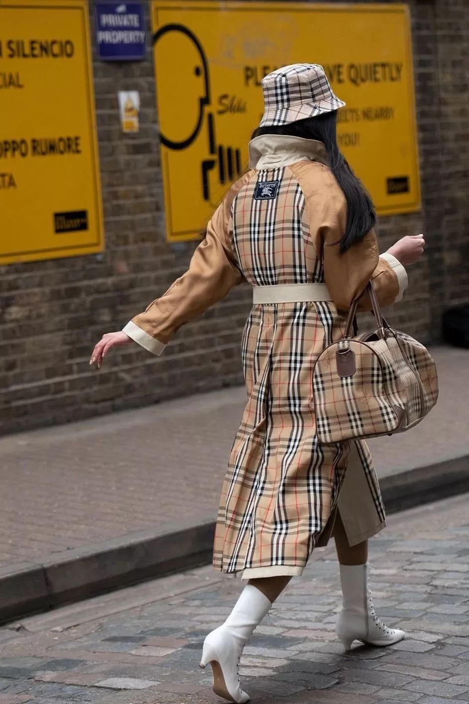 永不淘汰的格纹元素,格纹重塑经典复古摩登风强烈来袭