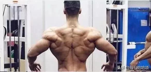 在家没器械?一根弹力绳练成蝴蝶肌