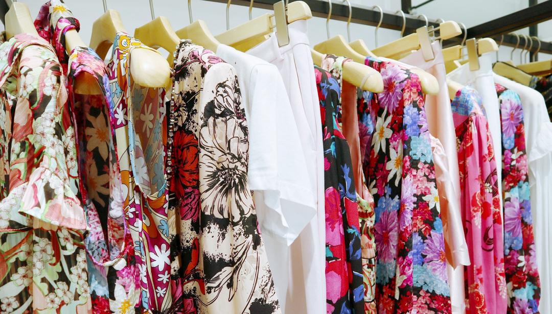 ysl口红礼盒限时抢购,ysl圣罗兰口红零元购