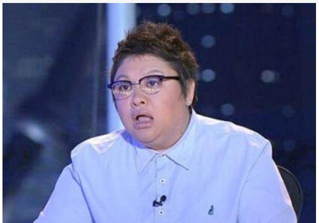 21岁爆红,24岁走出国门,32岁跌落神坛,萨顶顶到底经历了什么?