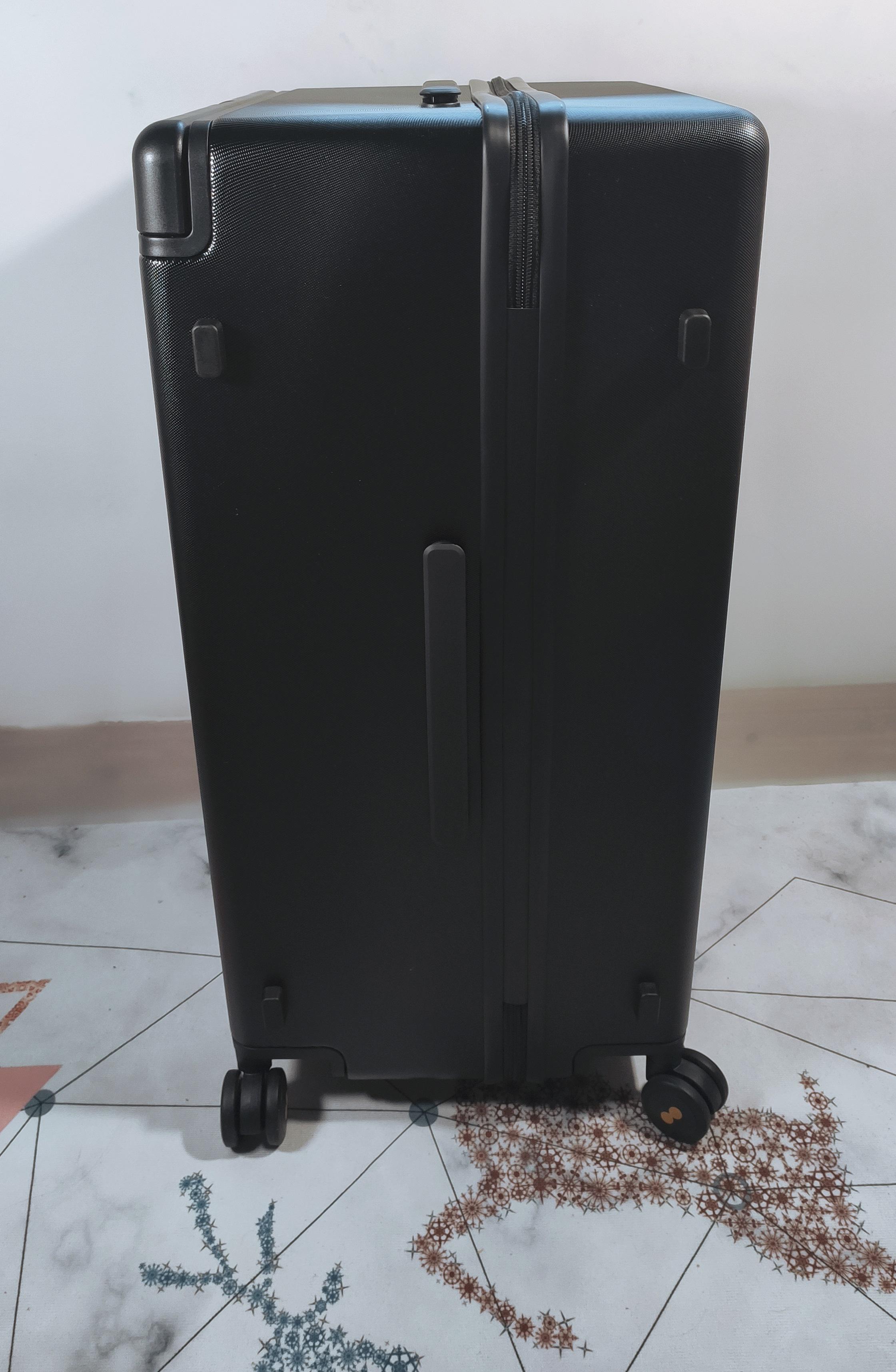 超能装的行李箱外国,level8地平线8号旅行箱评测