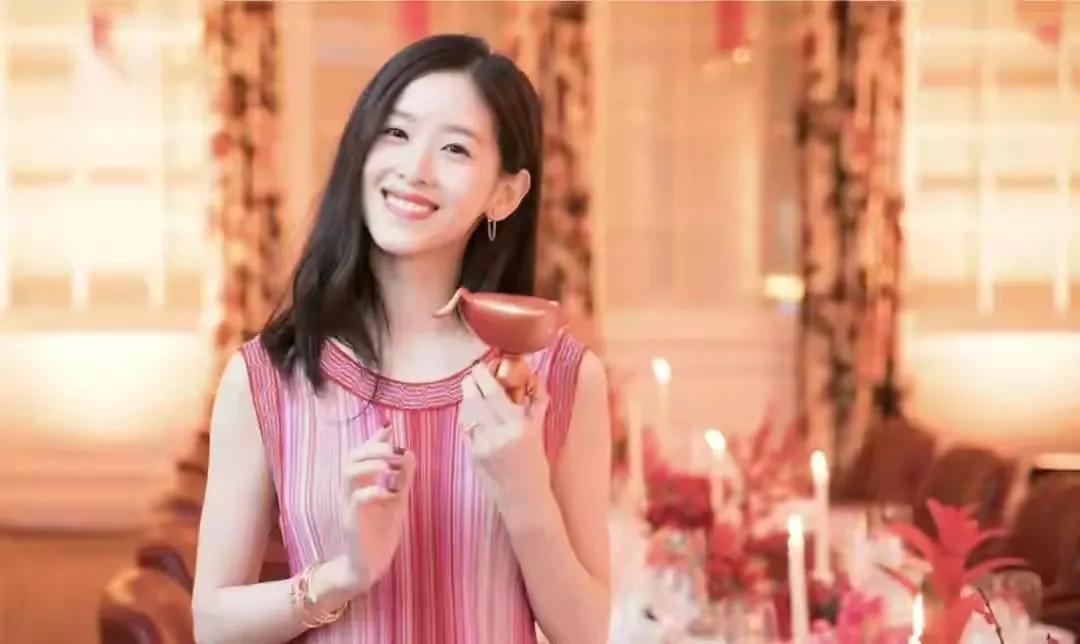 章泽天有3次人生重要选择,章泽天要对自己有正确的认知