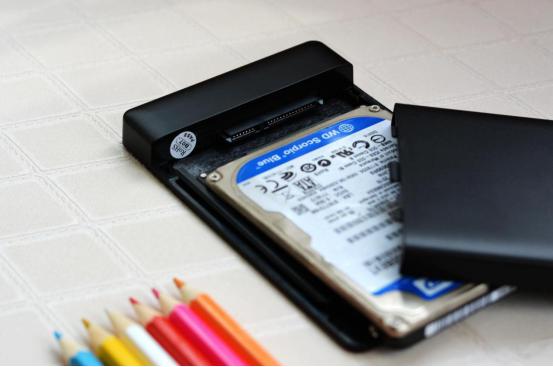 固态硬盘改装移动硬盘无法识别,移动固态硬盘可以当电脑硬盘用吗