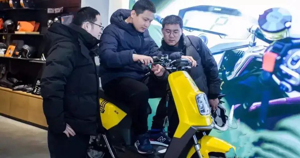 如何选电动车需要注意什么,买电动车怎么挑选好看的