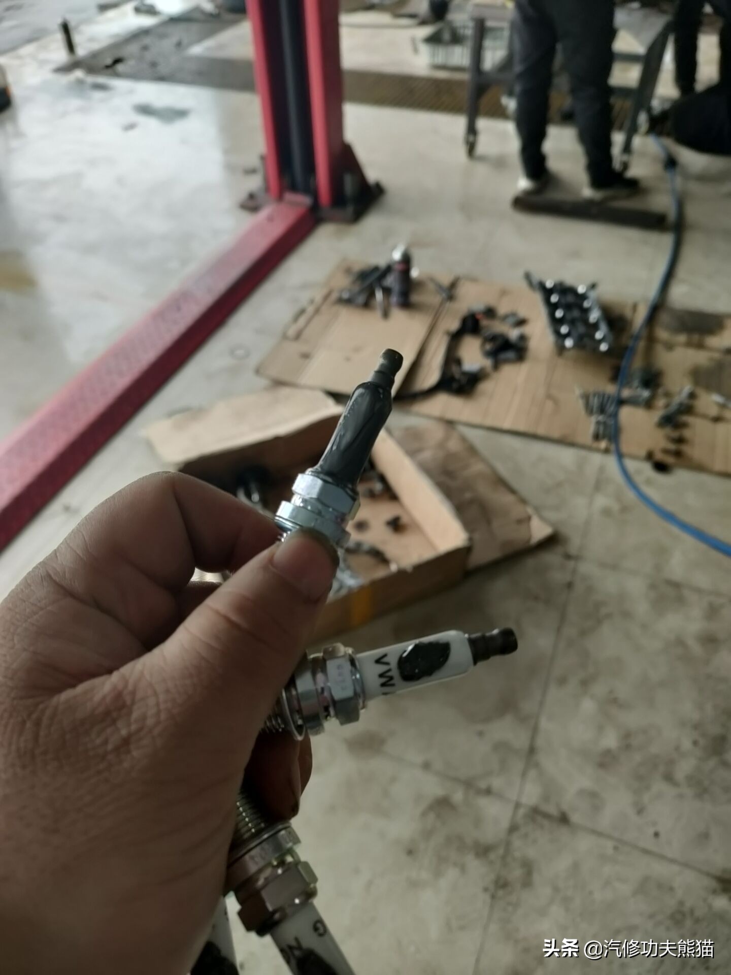 斯柯达昊锐烧机油维修视频,大众斯柯达昊锐1.8t烧机油