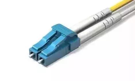标准光纤连接器,光模块和光纤连接器