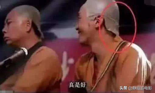 笑死人不偿命的穿帮：图3穿越而来的围观群众姿势也太骚了吧？