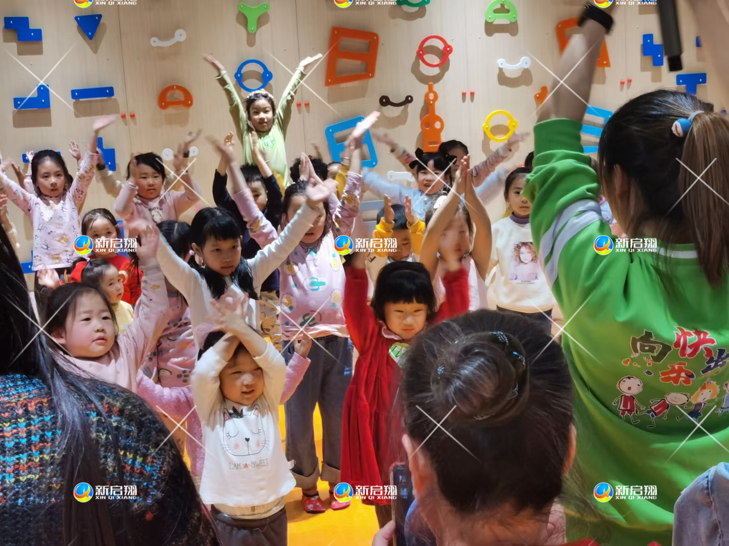 开一个儿童乐园要投资多少钱合适,开个儿童乐园投资多少钱