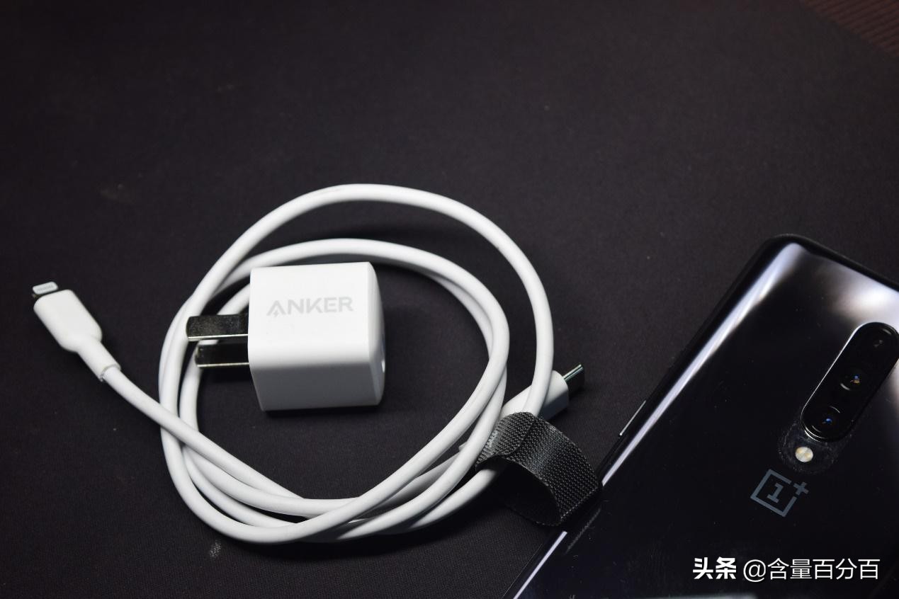 ankernanousb-c充电器,ankerpd充电头18w评测