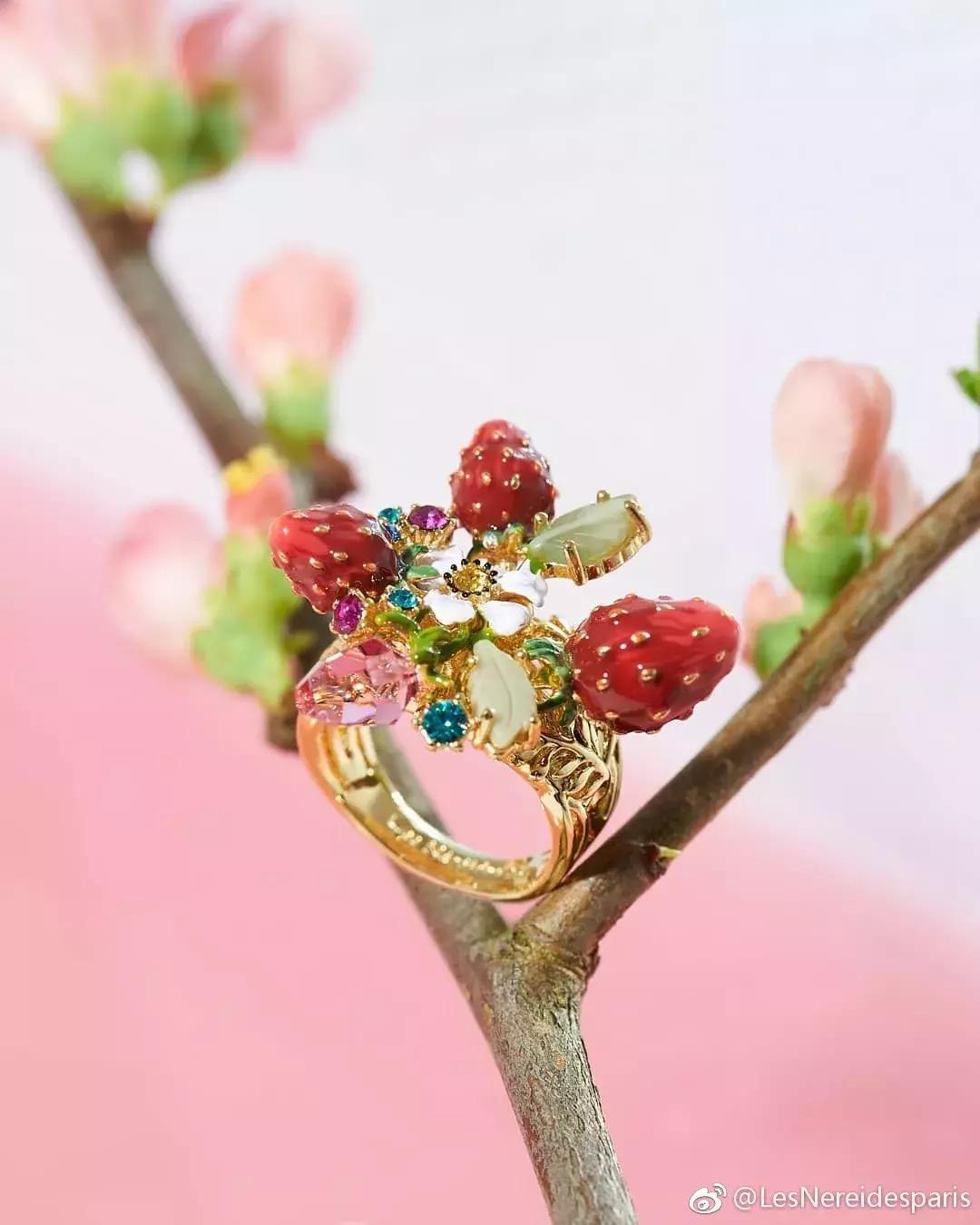 宋祖儿欧阳娜娜李庚希,宋祖儿和欧阳娜娜同款