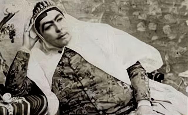 波斯公主有胡子,波斯公主真实照片