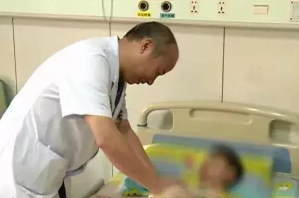 男孩“蛋疼”3天被切除，妈妈多做一件事就能避免的！