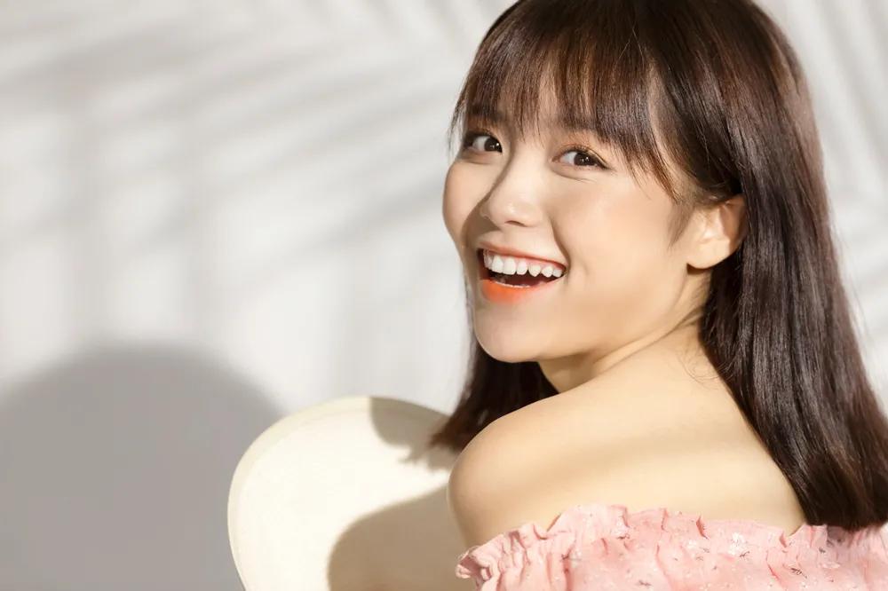 无需美颜轻松拥有水光肌,哪有天生的好底子