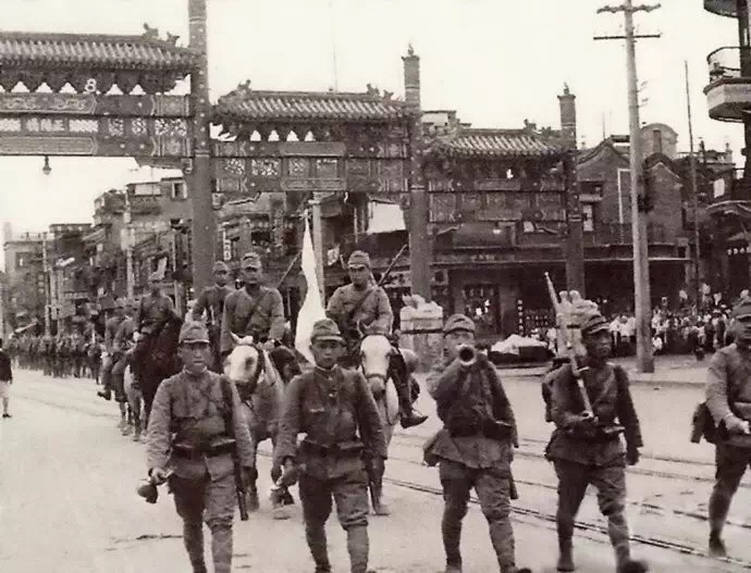 张自忠:从汉奸到英雄的自我救赎,周恩来曾经这样评价他