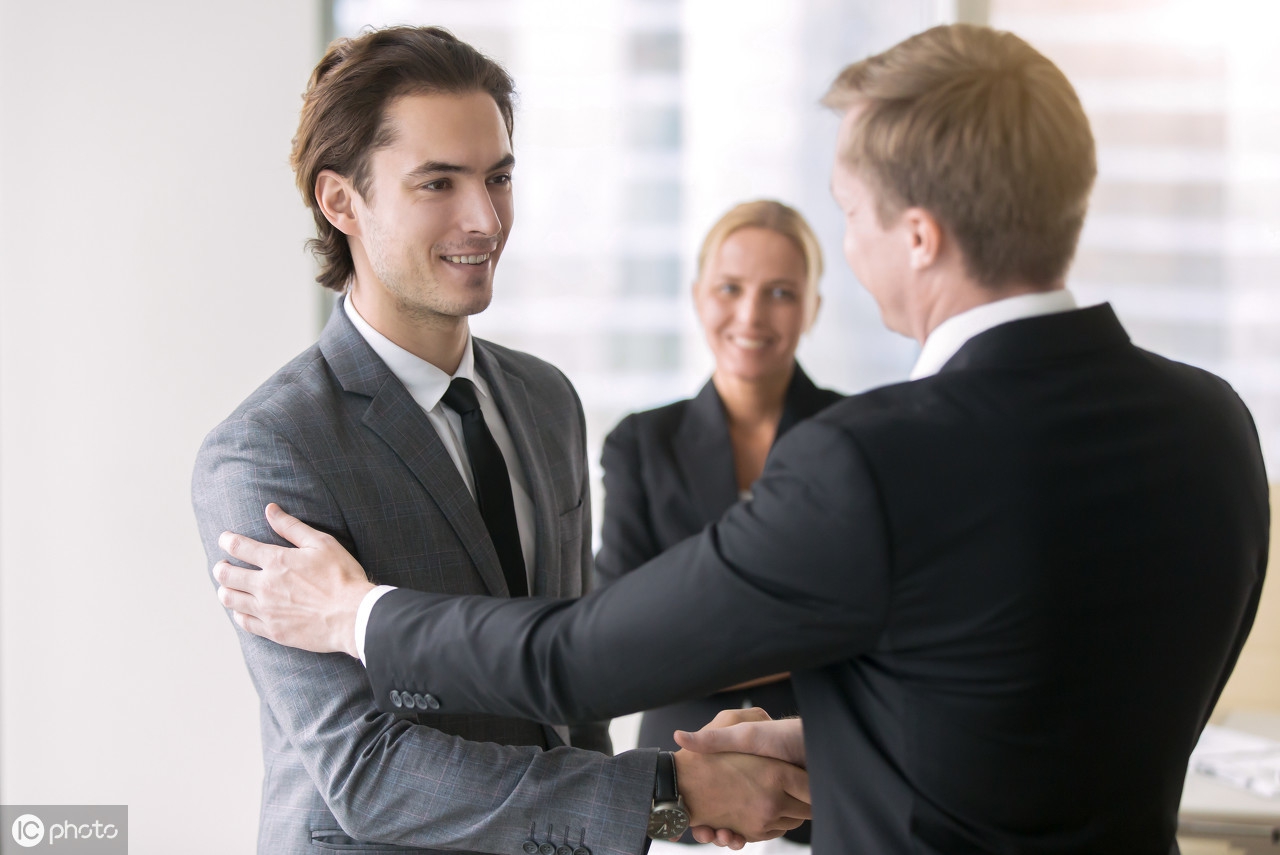 大学生实习报告评语,对实习员工转正的评语
