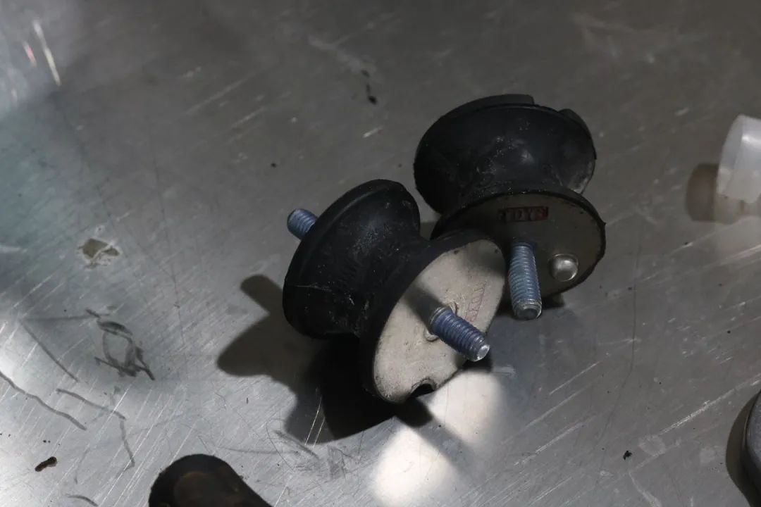 修复二手宝马e90,06宝马e90翻新全过程