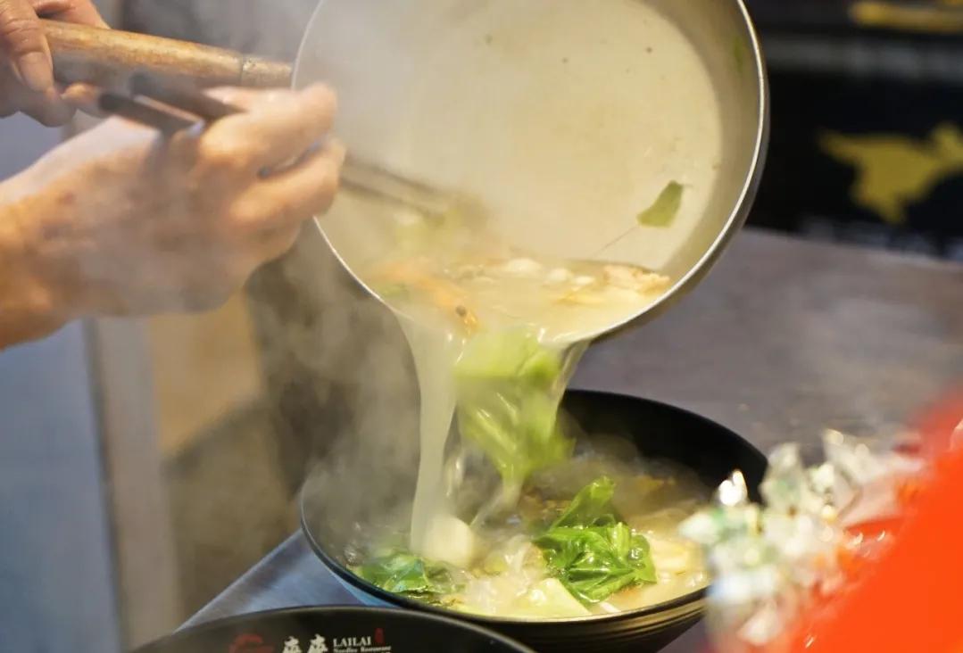 在桂林有好吃的火锅,在桂林的美食街