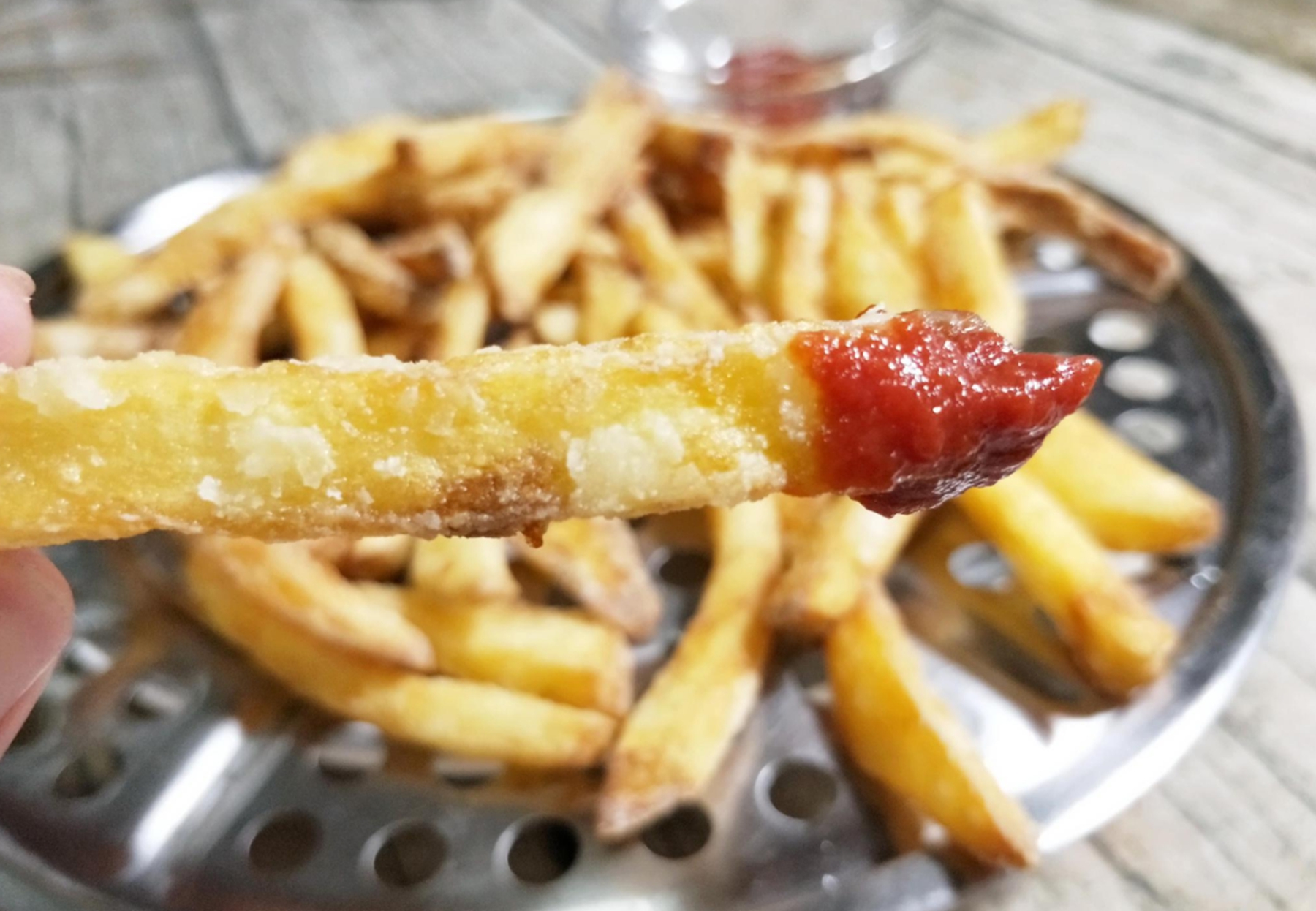 肯德基番茄酱挤在纸上,吃肯德基可以再要番茄酱吗