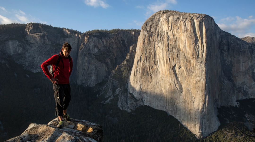 徒手攀岩好看吗,徒手攀岩的魅力有多强