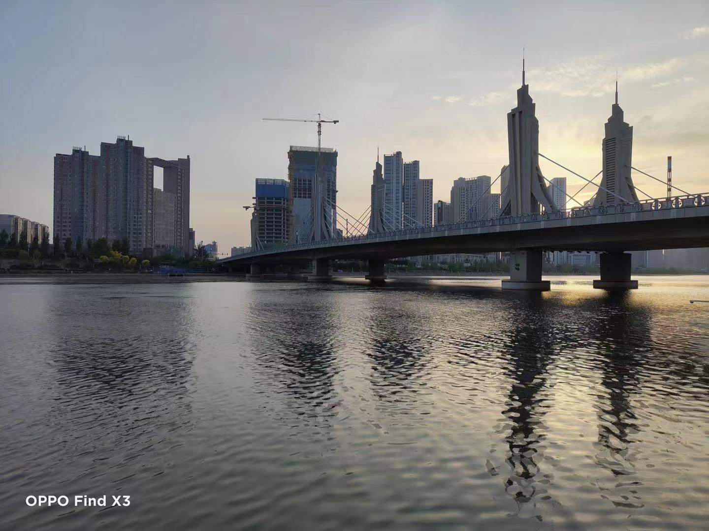 如果你对手机HDR效果不满意，或者手机没有慢门功能，我都能帮你