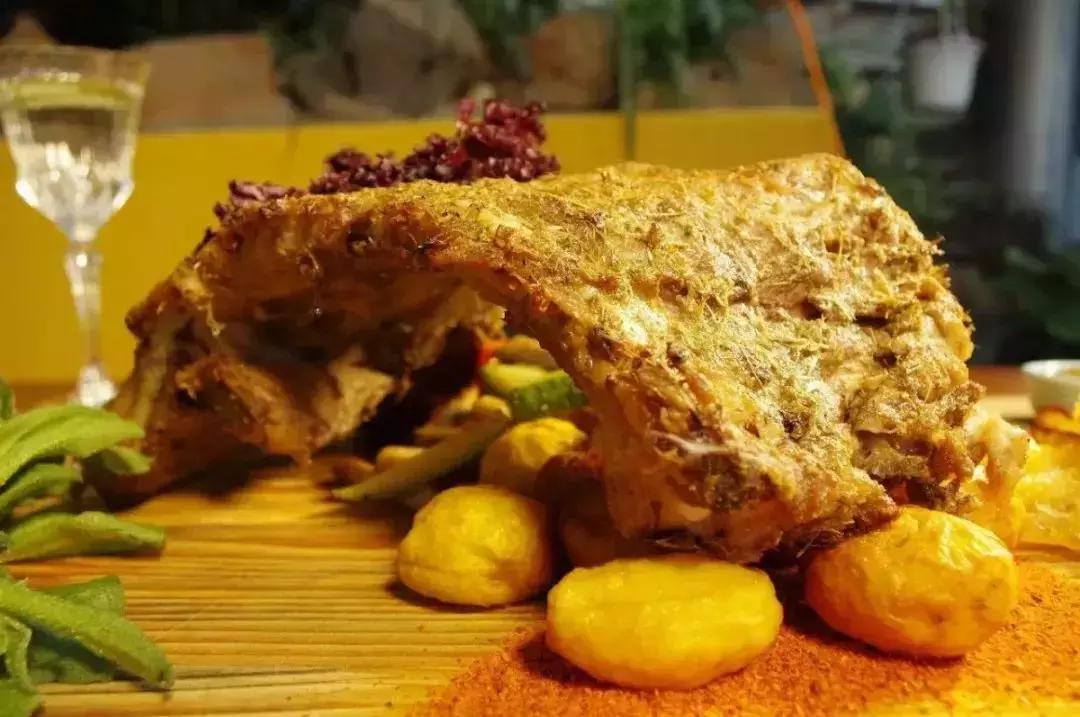 比雪山古城更诗意的是丽江的生活日常，只去一次怎么够