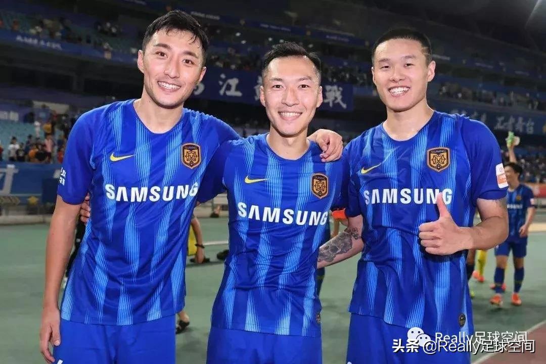 抗击疫情的一种爱是什么,足球接力共同抗击疫情