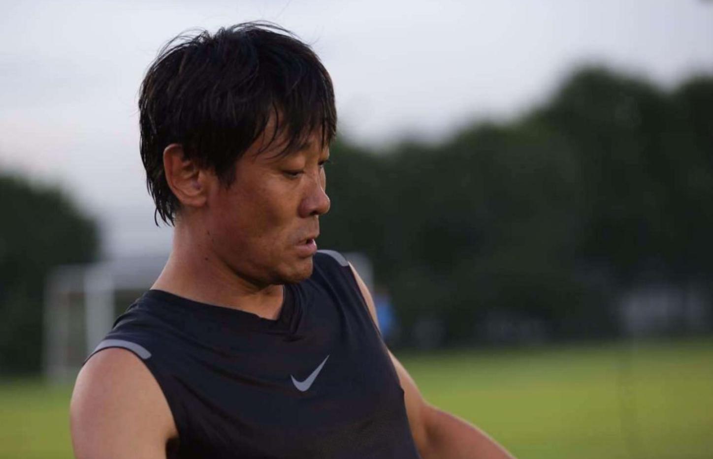 璁╅偅鑻辩敇鎷滀笅椋庣殑濂充汉,閭ｈ嫳鐖变簡10骞寸殑楂樺嘲濡備粖鎬庢牱