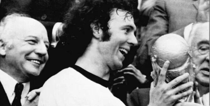 足坛球星对比姆巴佩,当今足坛与姆巴佩有同样潜力球星