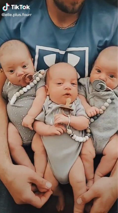 妈妈记录三胞胎一天奶量,三胞胎妈妈喂小宝宝