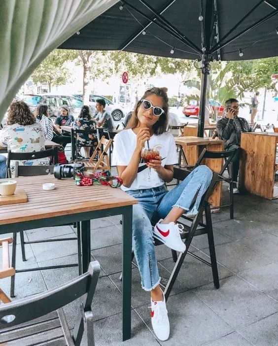 人生处处是陷阱,人生处处是陷阱只有躲起来最安全