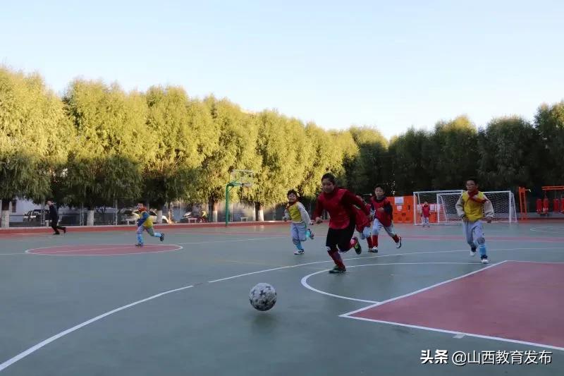 第二届校园足球特色学校足球联赛,全县中小学生校园足球赛开赛