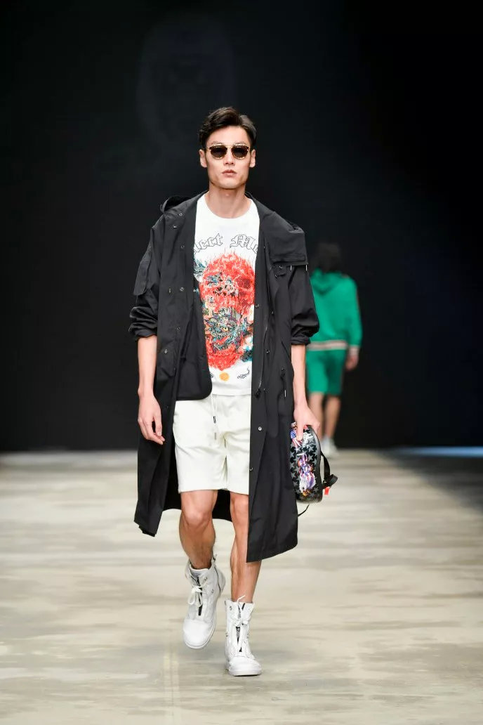 星光大赏王一博肖战粉丝battle,肖战看吴世勋和王一博battle