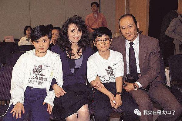 她的老公是虚拟人？