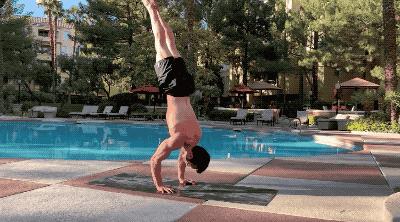 肩倒立训练方法,肩倒立锻炼肌肉