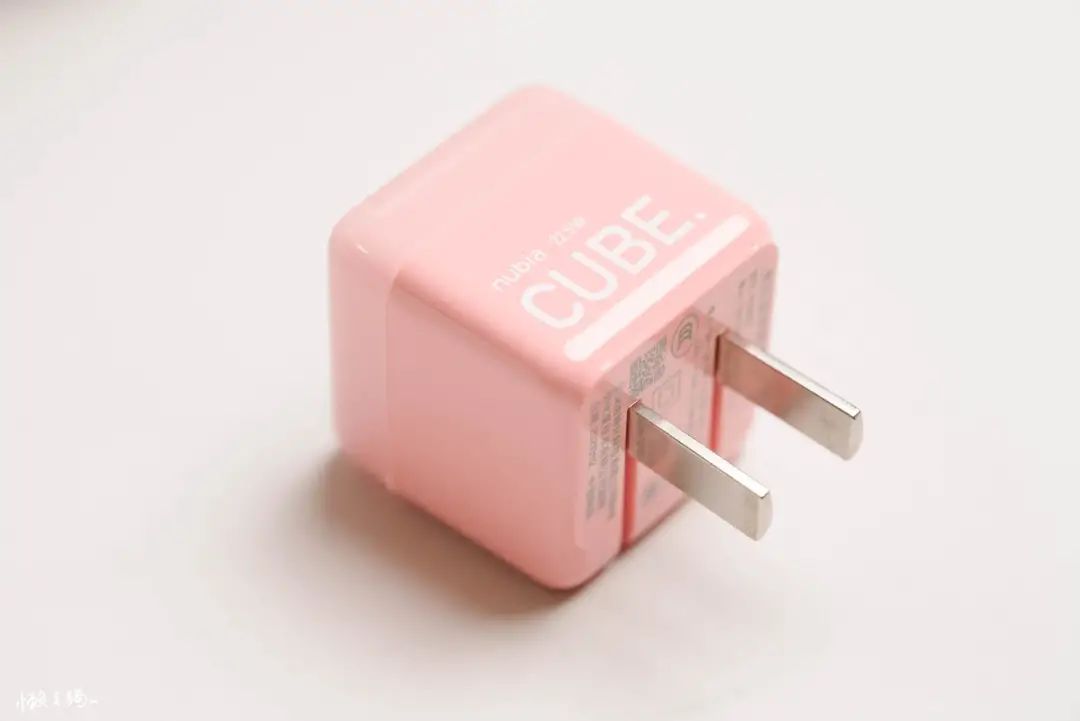 摄影灯需要灯泡吗,摄影灯与日光灯的区别