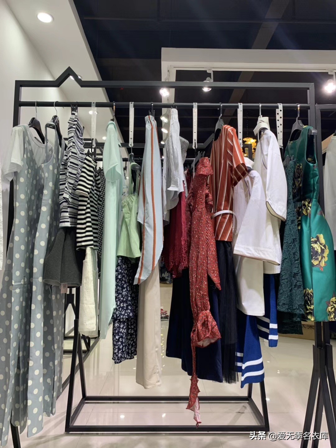 开服装店入门技巧和方法,如何开服装店省钱