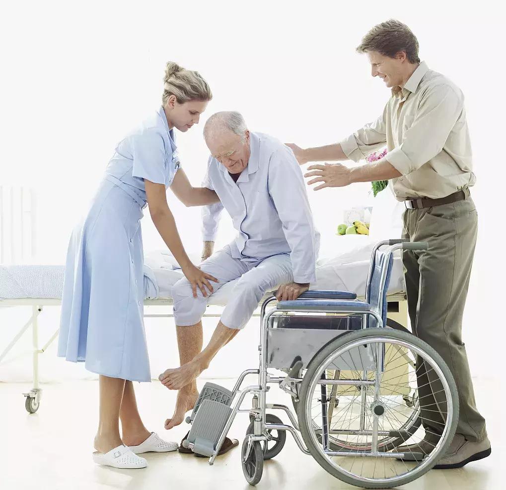 下肢血管堵塞介入疏通视频,下肢血管介入手术后多久可以活动