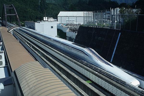 日本新干线用的是什么轨道,日本新干线是什么样子