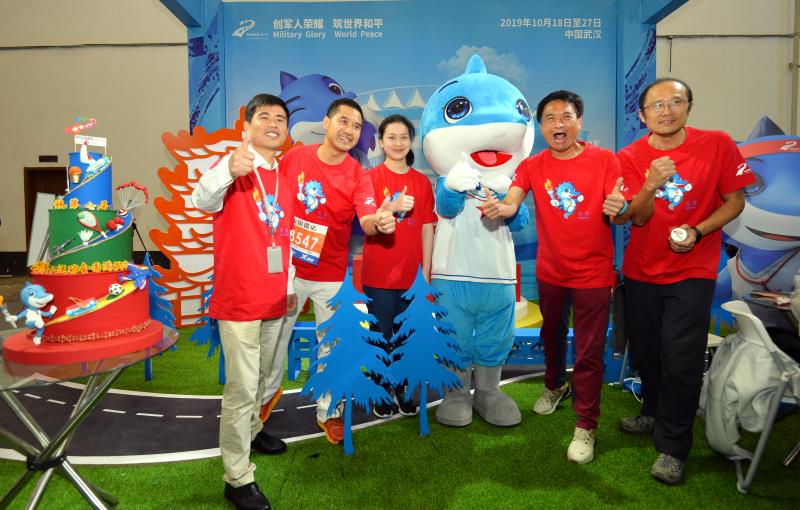 汉马博览会首设军运展区“军运跑团”提前集结信心满满