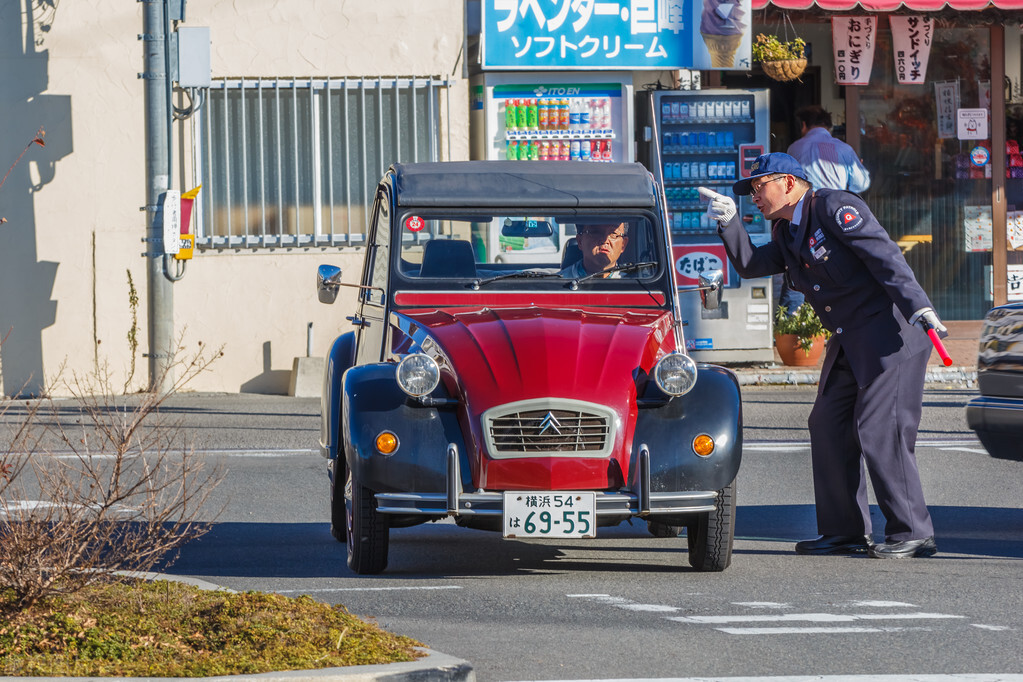 英国空姐丑闻案件,英国空姐事件