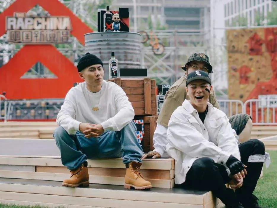 适合旅游又百搭的鞋,国庆旅游鞋子