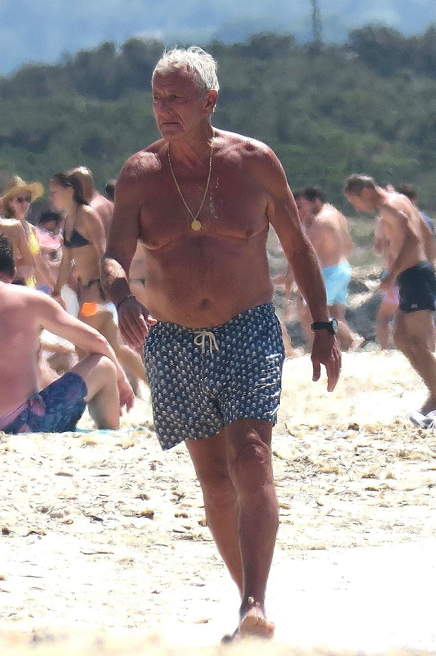 归化外援里皮近况,国足归化球员名单简介