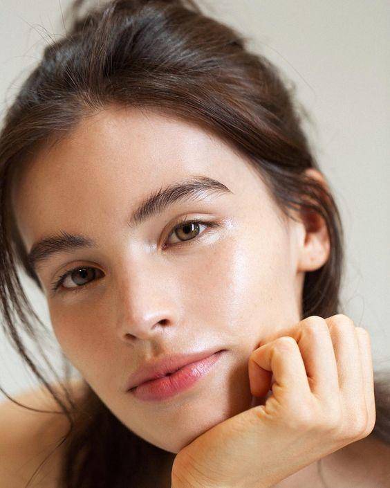 熬夜引起的泪沟黑眼圈能消失么,万年黑眼圈眼袋泪沟怎么遮瑕