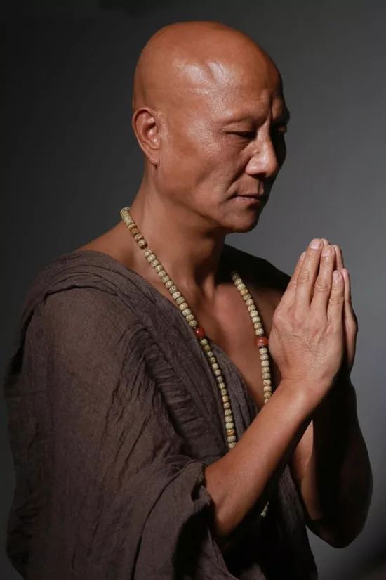 当年拍了两年的《少林寺》，李连杰被嫌弃身高，大反派都已去世