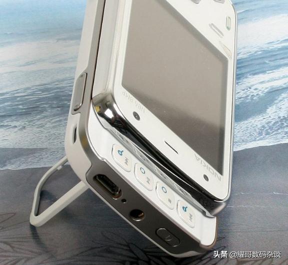 诺基亚3000系列,非智能手机诺基亚