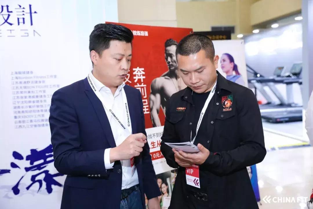 听说在CF成都大会上，漾设计上映了“获奖者联盟”？！