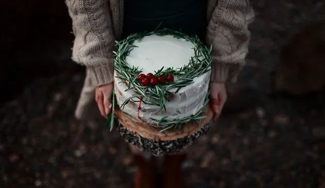 爱上自己的领导该怎么办,爱上自己的已婚男领导怎么办