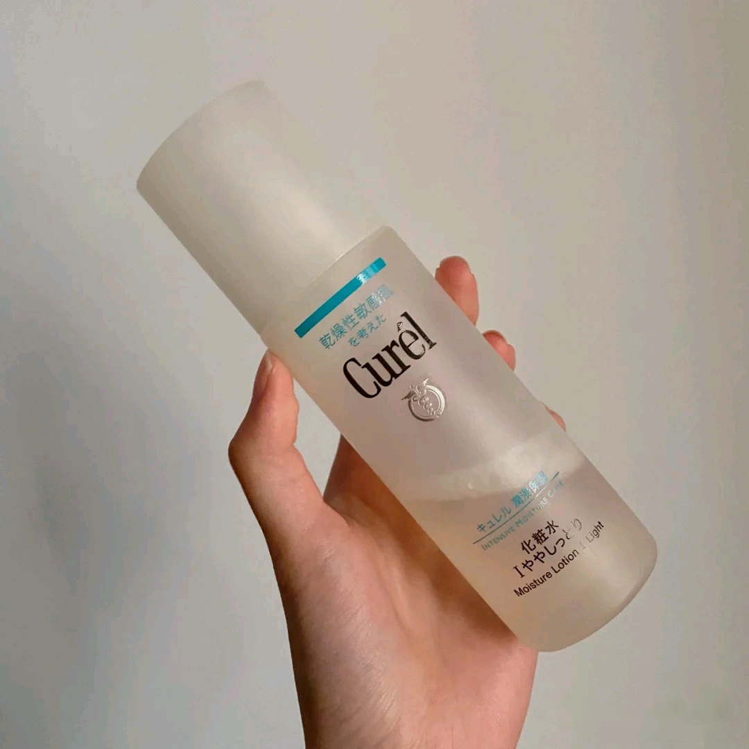 sk2小红瓶精华适合油痘肌吗,sk2大红瓶面霜干皮适合哪一款